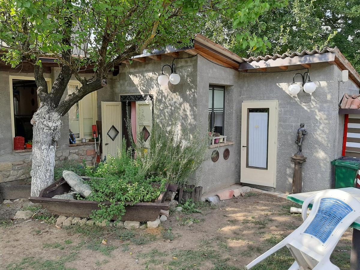 Bed and Breakfast La Baia Dei Lupi Rezzano Екстер'єр фото